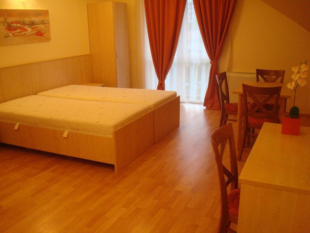 Carpe Diem Apartment ไฮจ์ดุสโซบอสโล ห้อง รูปภาพ