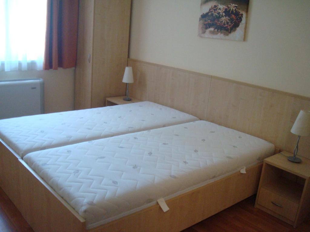 Carpe Diem Apartment ไฮจ์ดุสโซบอสโล ห้อง รูปภาพ
