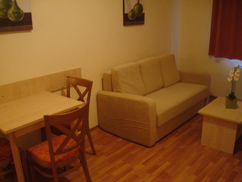 Carpe Diem Apartment ไฮจ์ดุสโซบอสโล ห้อง รูปภาพ