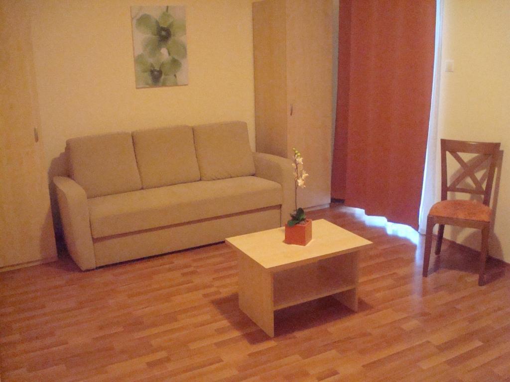 Carpe Diem Apartment ไฮจ์ดุสโซบอสโล ห้อง รูปภาพ