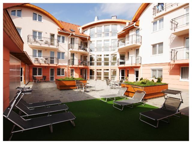 Carpe Diem Apartment ไฮจ์ดุสโซบอสโล ภายนอก รูปภาพ