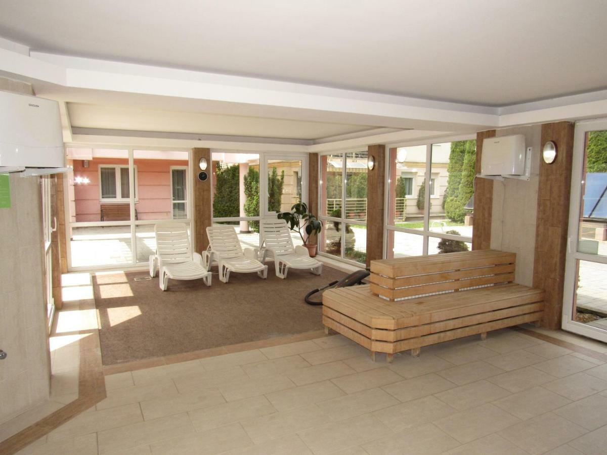 Carpe Diem Apartment ไฮจ์ดุสโซบอสโล ภายนอก รูปภาพ